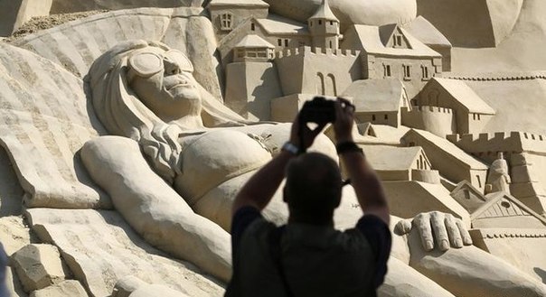 В Германии соорудили самый высокий песочный замок. В Германии соорудили самый 3