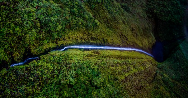 Водопад Хонокохау — доисторические пейзажи эпохи динозавров. Водопад Хонокохау — 8