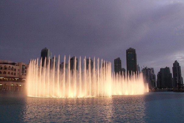 Фонтан Дубай – самый большой фонтан в мире. Фонтан Дубай – самый большой 5